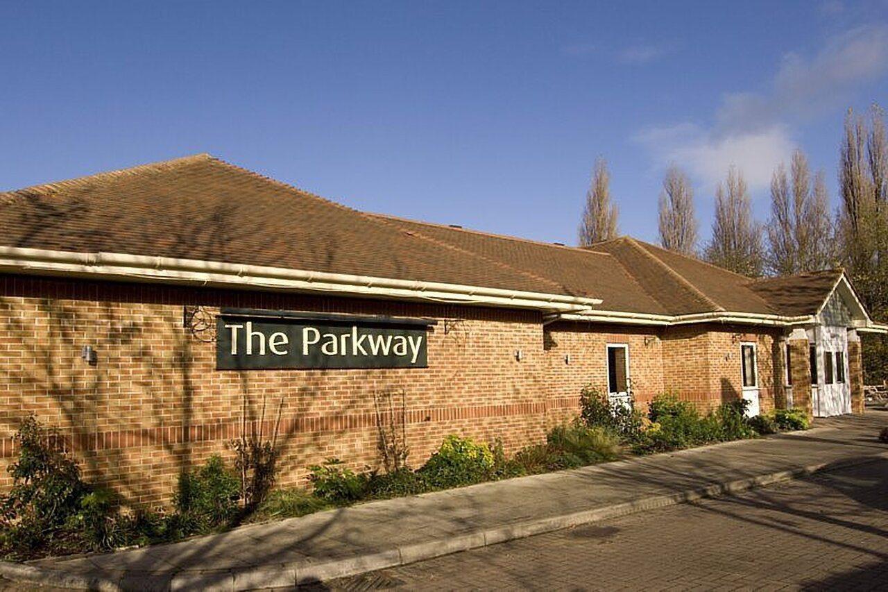 Premier Inn Guildford North - A3 Εξωτερικό φωτογραφία