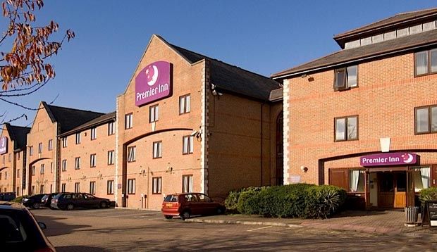 Premier Inn Guildford North - A3 Εξωτερικό φωτογραφία